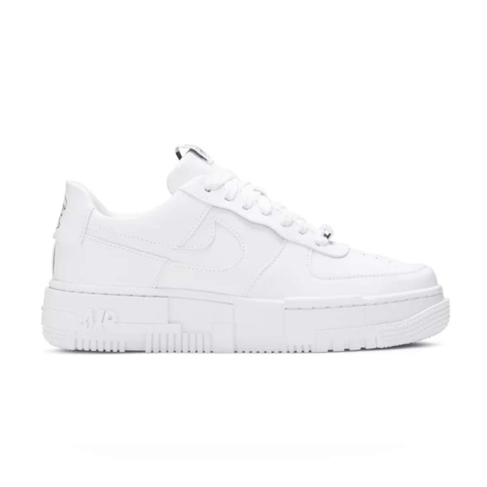 Nike Air Force 1 Pixel